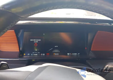 2019 Lincoln Navigator L Reserve z USA, uszkodzony, nr VIN 5LMJJ3LT7KEL16406